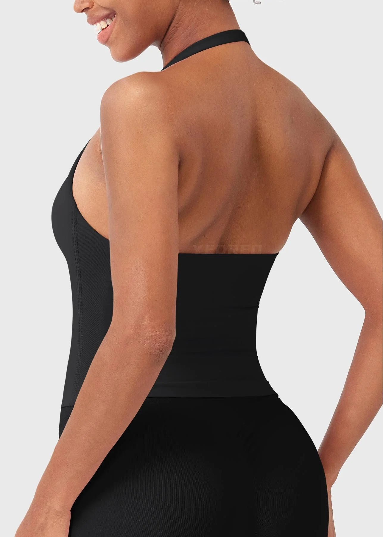 CAMISETA SPORT SIN MANGAS CON CUELLO HALTER