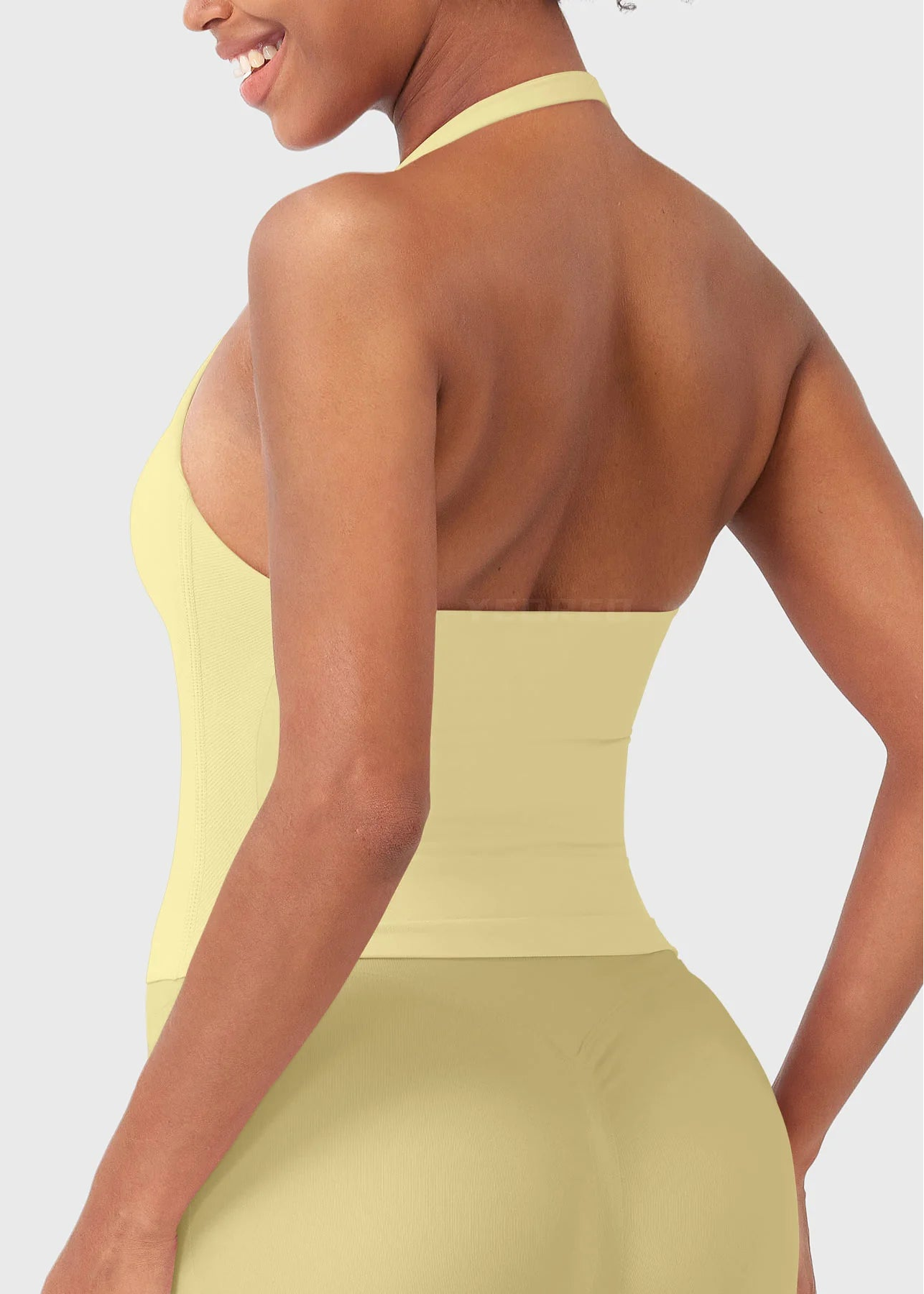 CAMISETA SPORT SIN MANGAS CON CUELLO HALTER