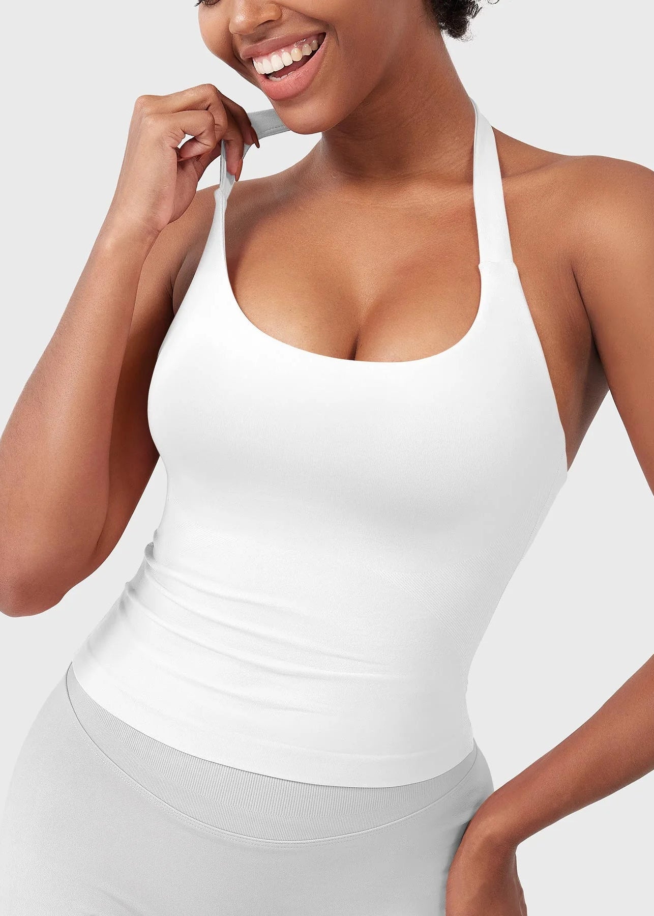 CAMISETA SPORT SIN MANGAS CON CUELLO HALTER