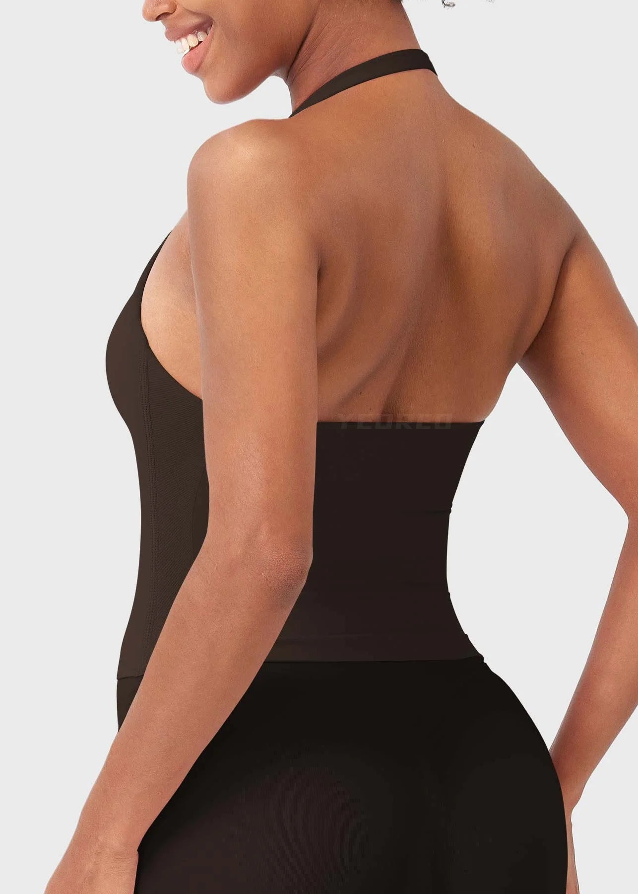 CAMISETA SPORT SIN MANGAS CON CUELLO HALTER
