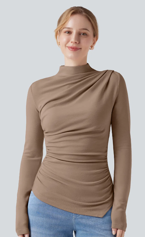 TOP DE CUELLO ALTO AJUSTADO