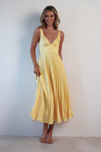 MALKA | Elegante vestido largo con una caída delicada