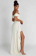 CLAUDIA | Vestido largo de satén con hombros descubiertos