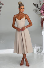 MAITE | Elegante vestido midi estilo corsé
